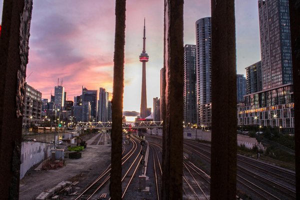 Quels sont les meilleurs spots pour la plongée avec les raies manta en Thaïlande : équipements et périodes ?